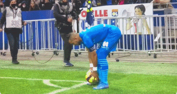 美记：莫兰特现在的状态很好，他正在努力走向正轨