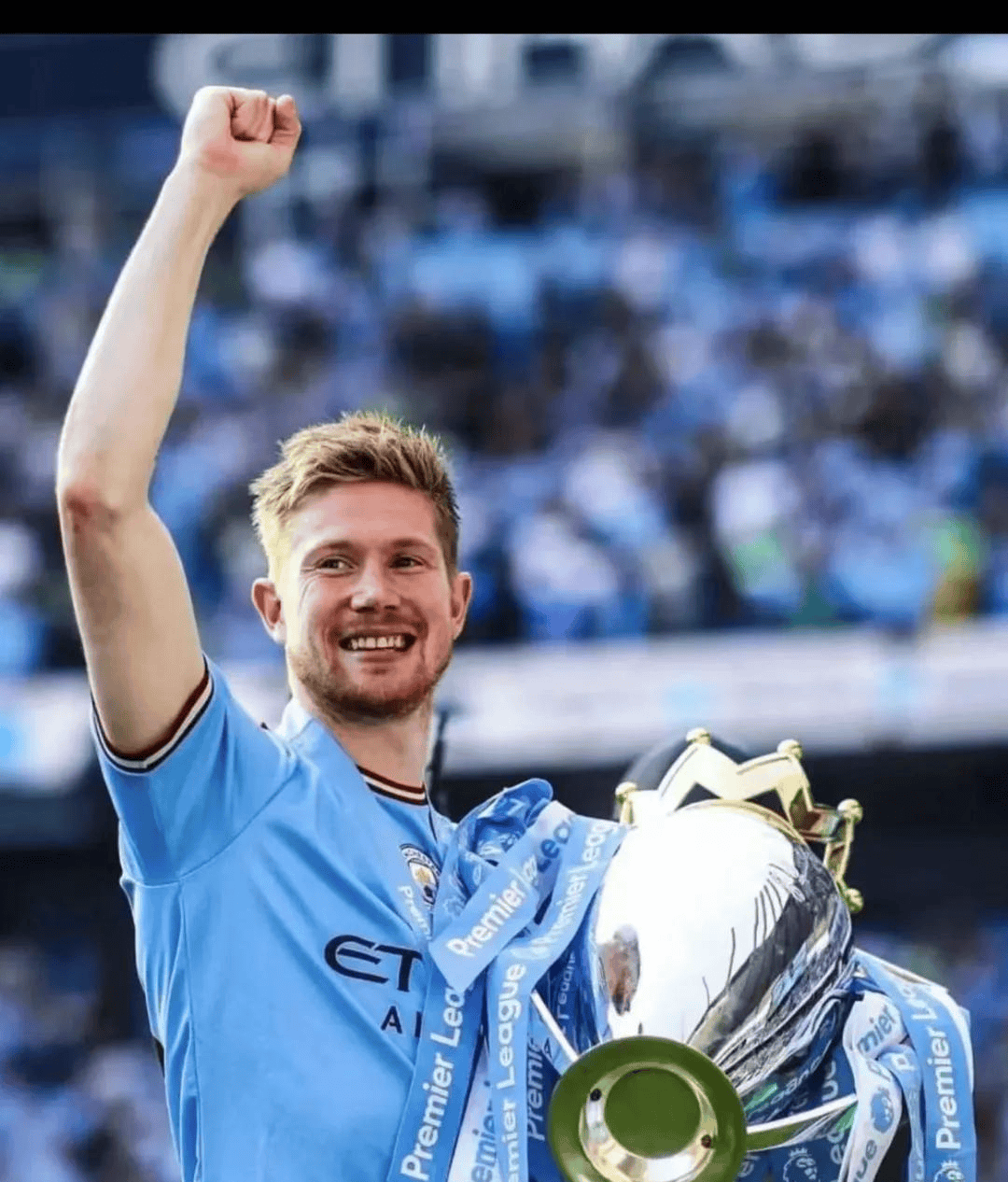 雨一直下，气氛不算融洽！这次比赛为什么不带徐杰呢？