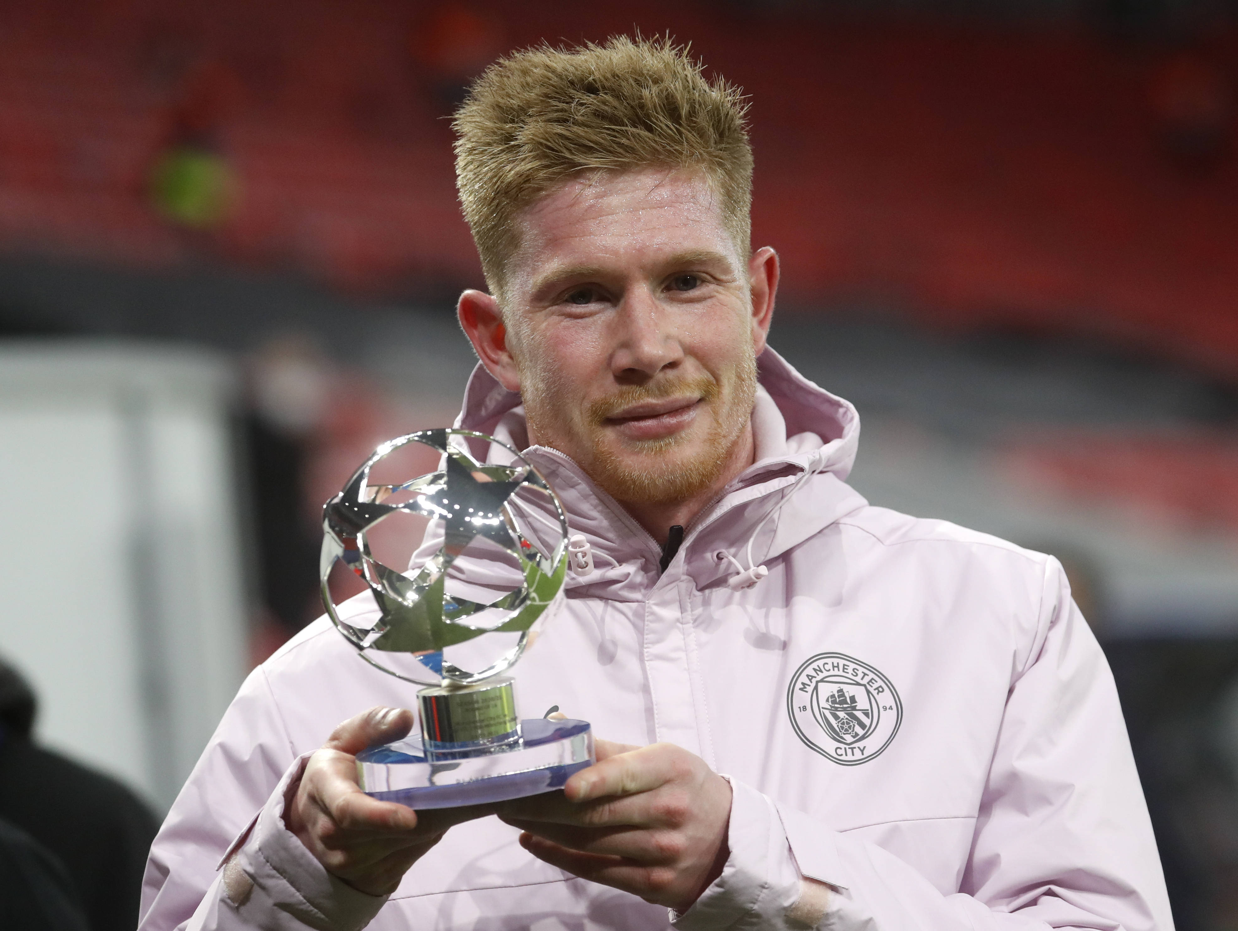 半场战报：弗赖堡2-0美因茨，格里福建功，库布勒破门