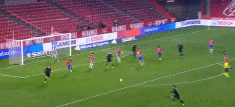 胡梅尔斯：多特中场球员的质量很高，但其风格和特点差异太大