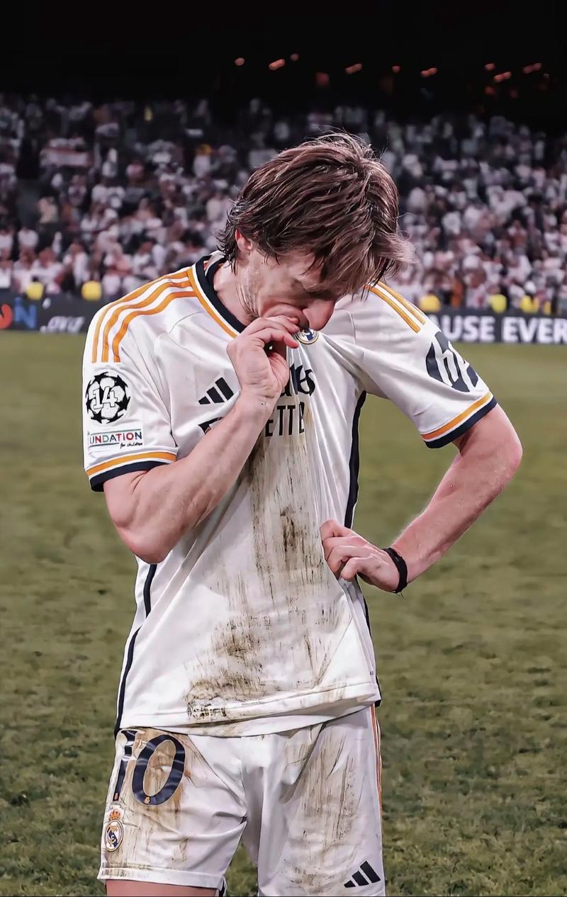 ATP年终总决赛男单小组赛：弗里茨0-2德米纳尔