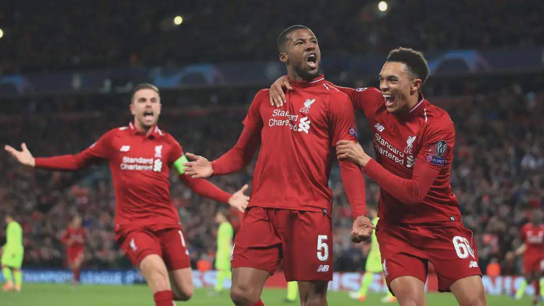 成都蓉城新掌门人徐正源成功续约，签约韦世豪、周定洋，球队迅速提升，备战亚冠，力争争冠。